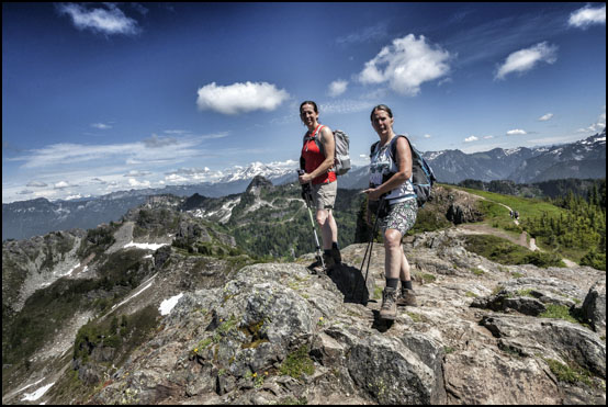 Pat og Jenny på toppen av Mount Dickerman